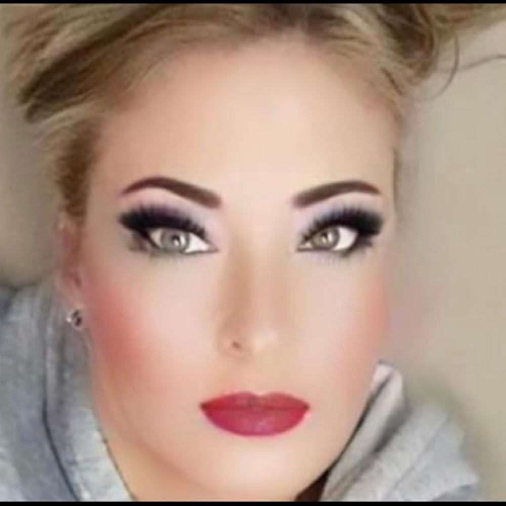 Meet your Posher, Sherry